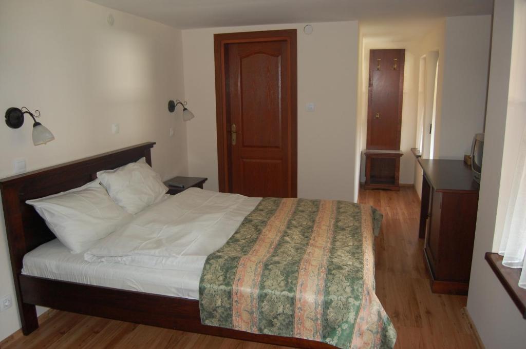 Complexul Turistic Cheile Butii Hotell Cîmpu lui Neag Rom bilde
