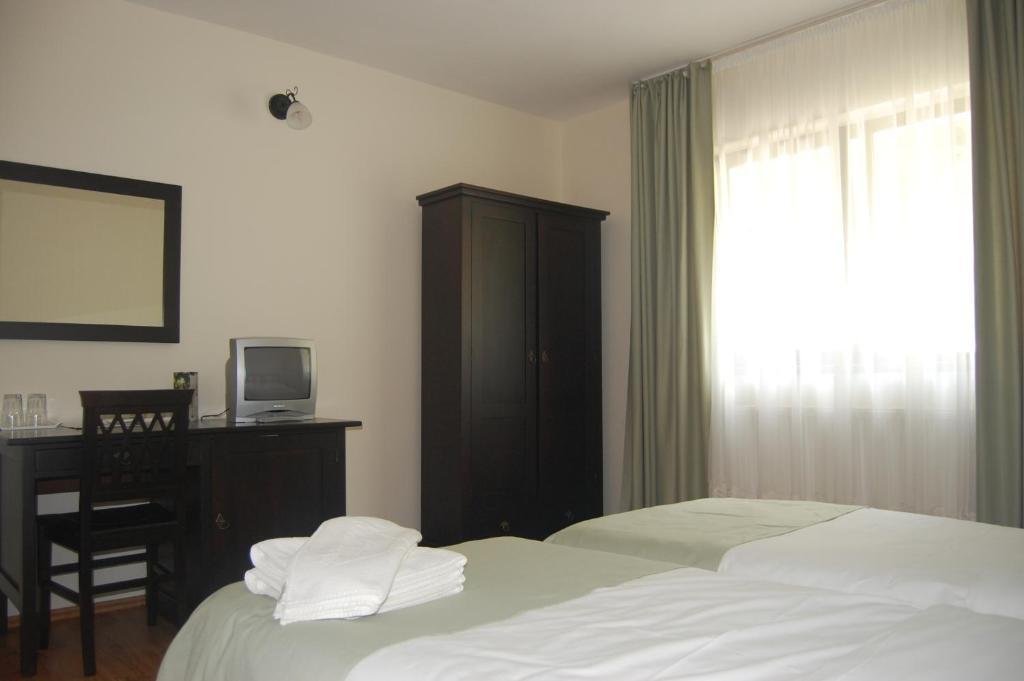 Complexul Turistic Cheile Butii Hotell Cîmpu lui Neag Rom bilde