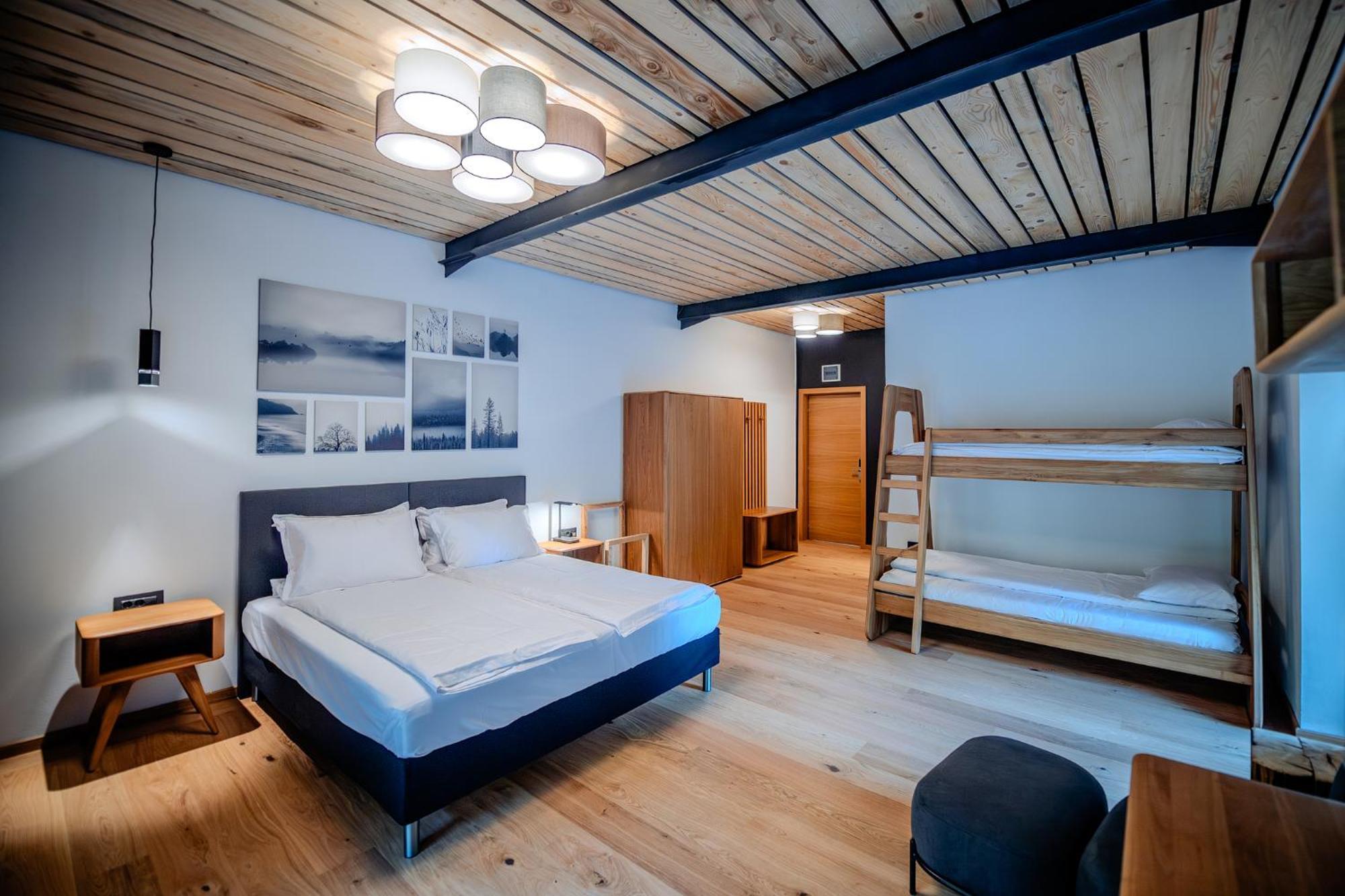 Complexul Turistic Cheile Butii Hotell Cîmpu lui Neag Eksteriør bilde